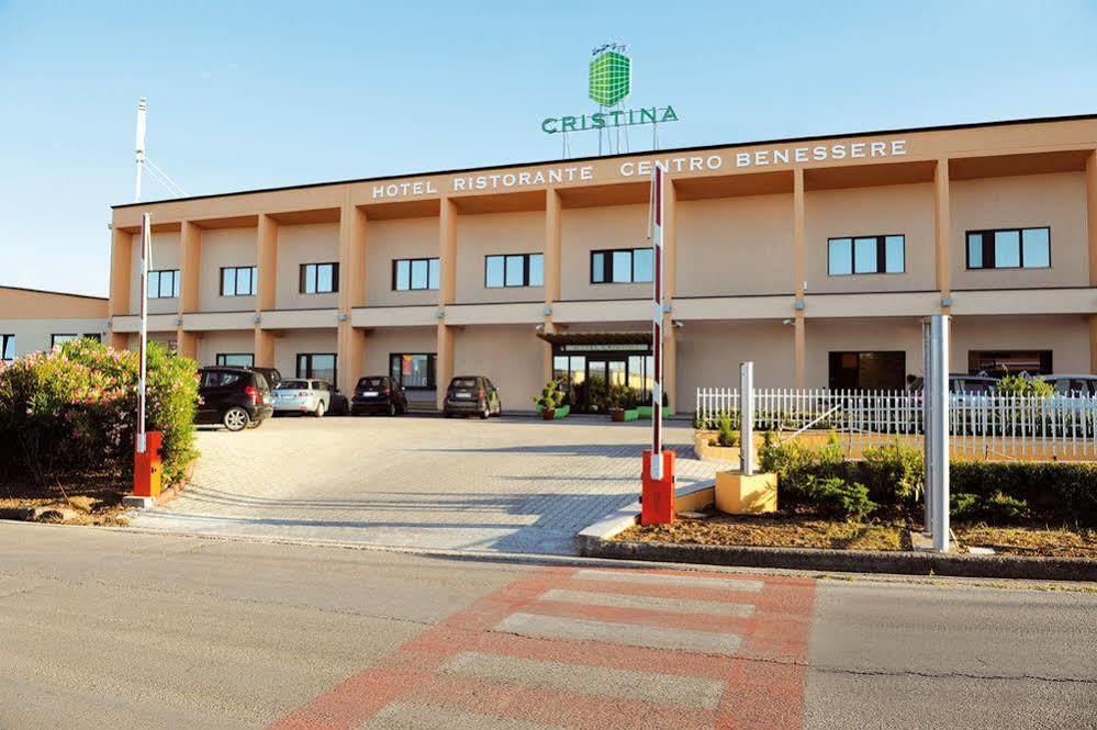 Hotel Cristina Rocca San Giovanni Exterior foto